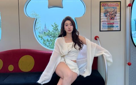 超蓝布罗莉舞蹈卡点视频，她的舞蹈如何通过卡点技法吸引粉丝