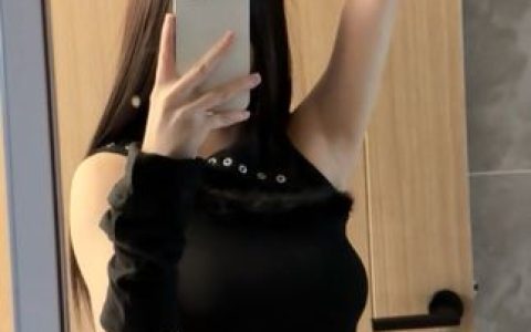 Titi钛合金作品中的未来元素，Titi如何通过作品展现未来世界的美学