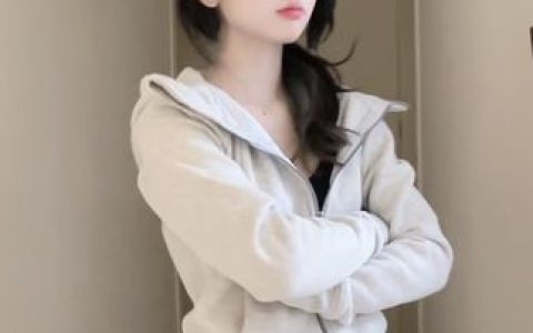 虎牙小师妹表情舞完整视频，每个舞步都充满活力