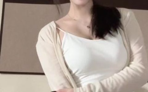 虎牙小羊炖土豆加特林舞蹈视频,她如何用舞蹈展示力量与魅力