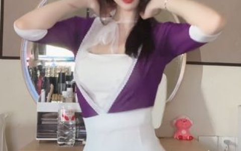 冲田吉拉直播跳舞服装，选择适合直播跳舞的服装