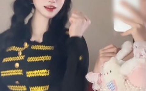 树屋轻调灵灵与其他角色关系，角色阵营、反派与团队构成